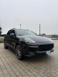 Porsche Cayenne 4.8 Turbo