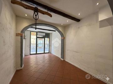 NEGOZIO A FIRENZE