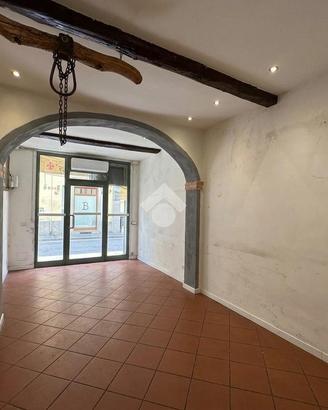 NEGOZIO A FIRENZE
