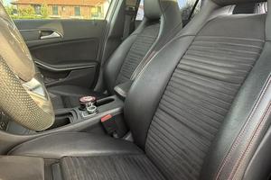 Mercedes GLA 180d premium AMG