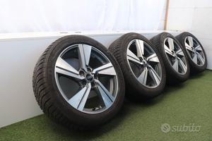 Cerchi lega Audi Q2 Q2L 18 Kumho 215 50 18 inverna