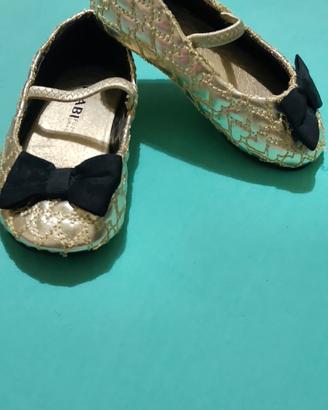 Ballerine bimba "Kiabi" dorate  n.21 nuove.