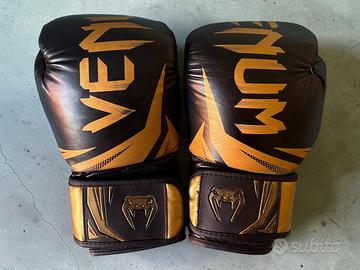Guantoni Venum 10oz (incluso paio di fasce)
