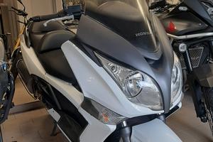 Honda SW-T 400-2010