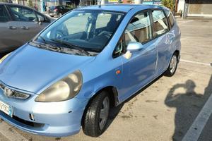 Honda Jazz benzina adatta a neopatentati 