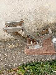 Supporto motori a ribalta