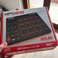 Akai MPD218