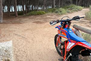beta rr 300 hard enduro
