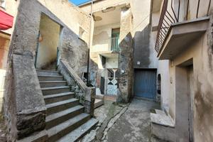 CASA SEMINDIPENDENTE A BUCCIANO