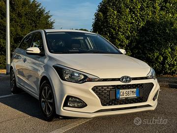Hyundai i20 1.2 benzina Connect Line, 59.000km