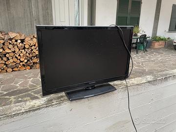 Tv lcd 24” e decoder