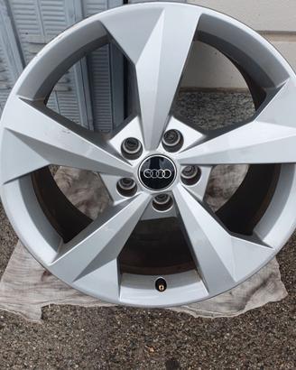 Cerchi in lega originali audi 18 "