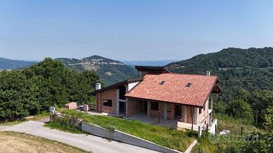 VILLA IN COSTRUZIONE