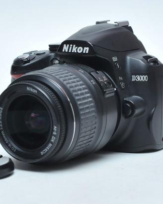 Nikon D3000 - Macchina Fotografica Reflex