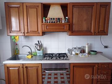 Cucina e frigorifero