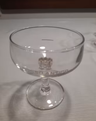 Bicchieri da cocktail rosso antico