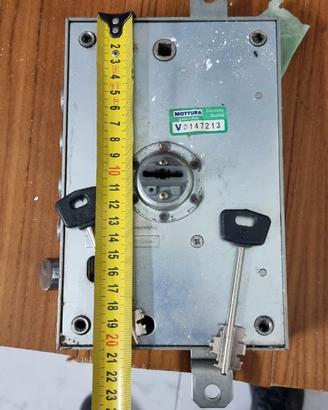 serratura porta blindata