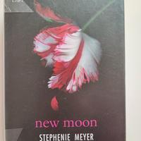 Libro “New Moon”