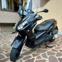 Yamaha Xmax 250 cc 