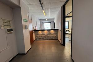 Ufficio 150mq con 4 posti auto