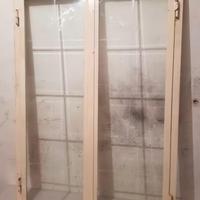 sportelli vetrina o finestra