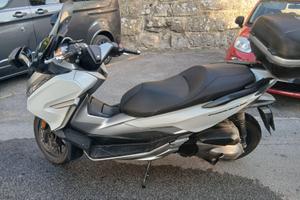 Honda Forza 300