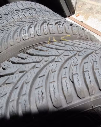 4 GOMME INVERNALI 165/65 r14 COME NUOVE CON CERCHI