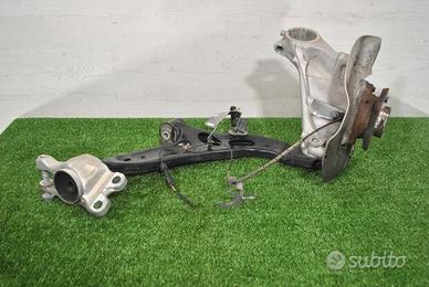 BMW F70 U06 Mozzo fusello anteriore destro | 17378