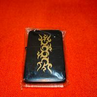 Accendino Zippo Originale - Design Tribal Gold su 