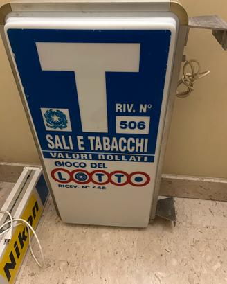 Insegne luminose vintage da collezione