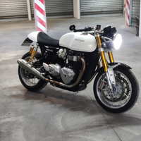 Triumph thruxston 1200 r