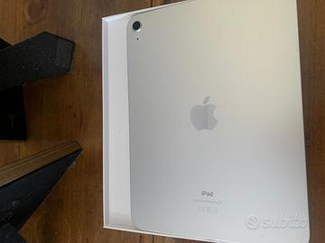 Ipad Silver 64 GB con tastiera come nuovo