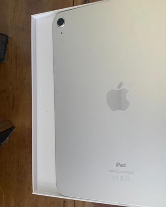 Ipad Silver 64 GB con tastiera come nuovo