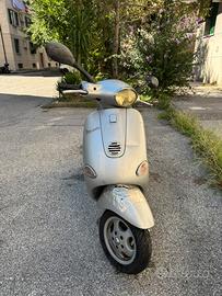 Vespa Piaggio ET4 125 del 2003 – NON FUNZIONANTE