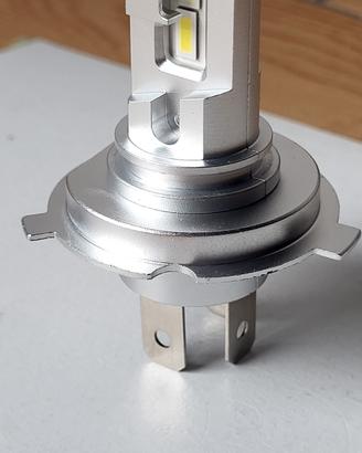 Lampadina Led H4 Moto 