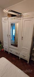 Armadio in legno massello di castagno