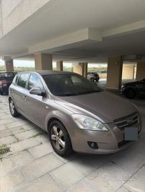 kia ceed 1.4 benzina