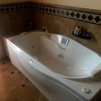 VASCA IDROMASSAGGIO JACUZZI