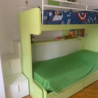 Letti castello con struttura cameretta.