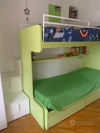 Letti castello con struttura cameretta.