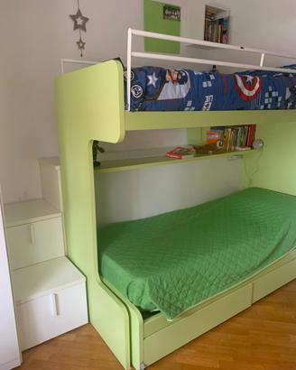 Letti castello con struttura cameretta.