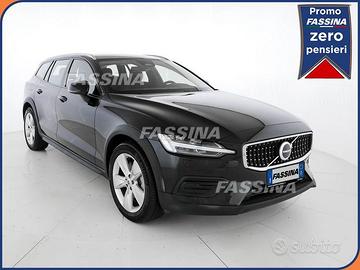 Volvo V60 Cross Country B4 (d) AWD automatico...