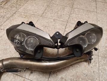 Yamaha YZF R6 2005 fari anteriori