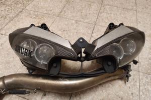 Yamaha YZF R6 2005 fari anteriori