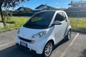 Smart ForTwo bianca coupé pure