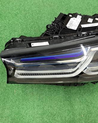 BMW 5 V G30 G31 F90 Restyling LASER Faro Fanale Si