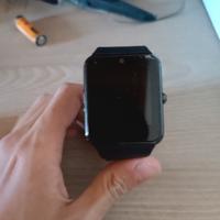 Smartwatch multifunzione – Elegante e pratico