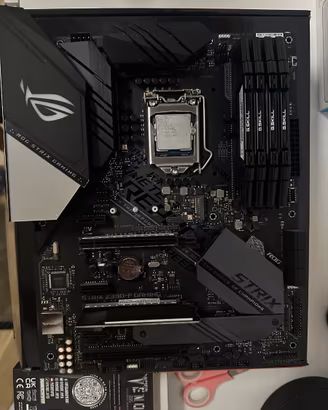 Intel i9-9900K + ASUS ROG STRIX Z390-F + 16GB DDR4