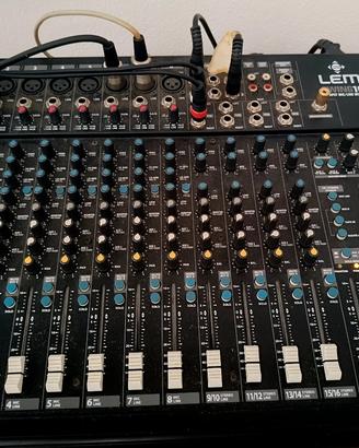 mix 16 canali più effetto voce alesis