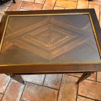 Tavolino da salotto in legno con piano in vetro